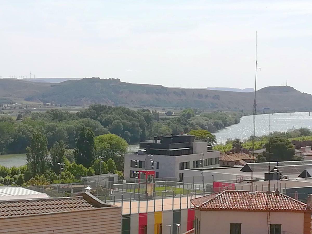 Apartamento Atico Con Piscina Bellavista Tudela Exterior foto